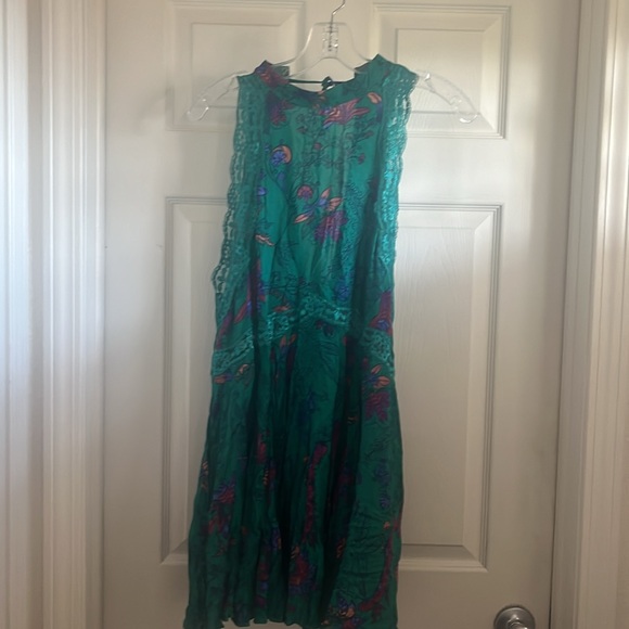 FREE PEOPLE Intimately She Moves open back trapeze swing dress - Picture 3 of 9